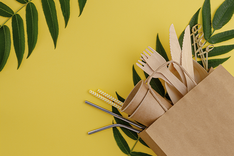 使い捨て食器は環境を汚染しますか?